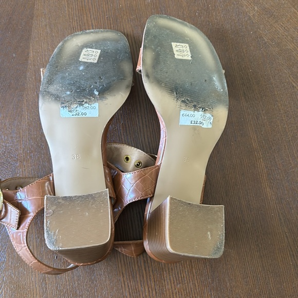 Topshop brown crocodile heels size 8 - Picture 4 of 4